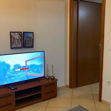 Bosco Apartment *